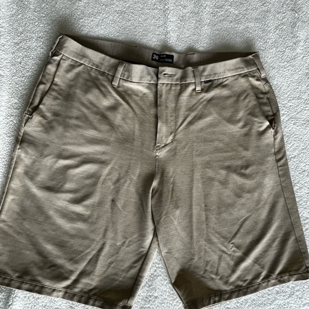 Hurley Tan Flat Front Shorts Versatile Style